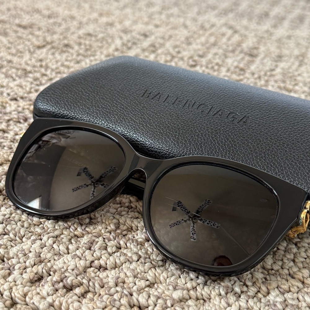 Balenciaga Black and Gold Oversized Sunglasses - Picture 5 of 8